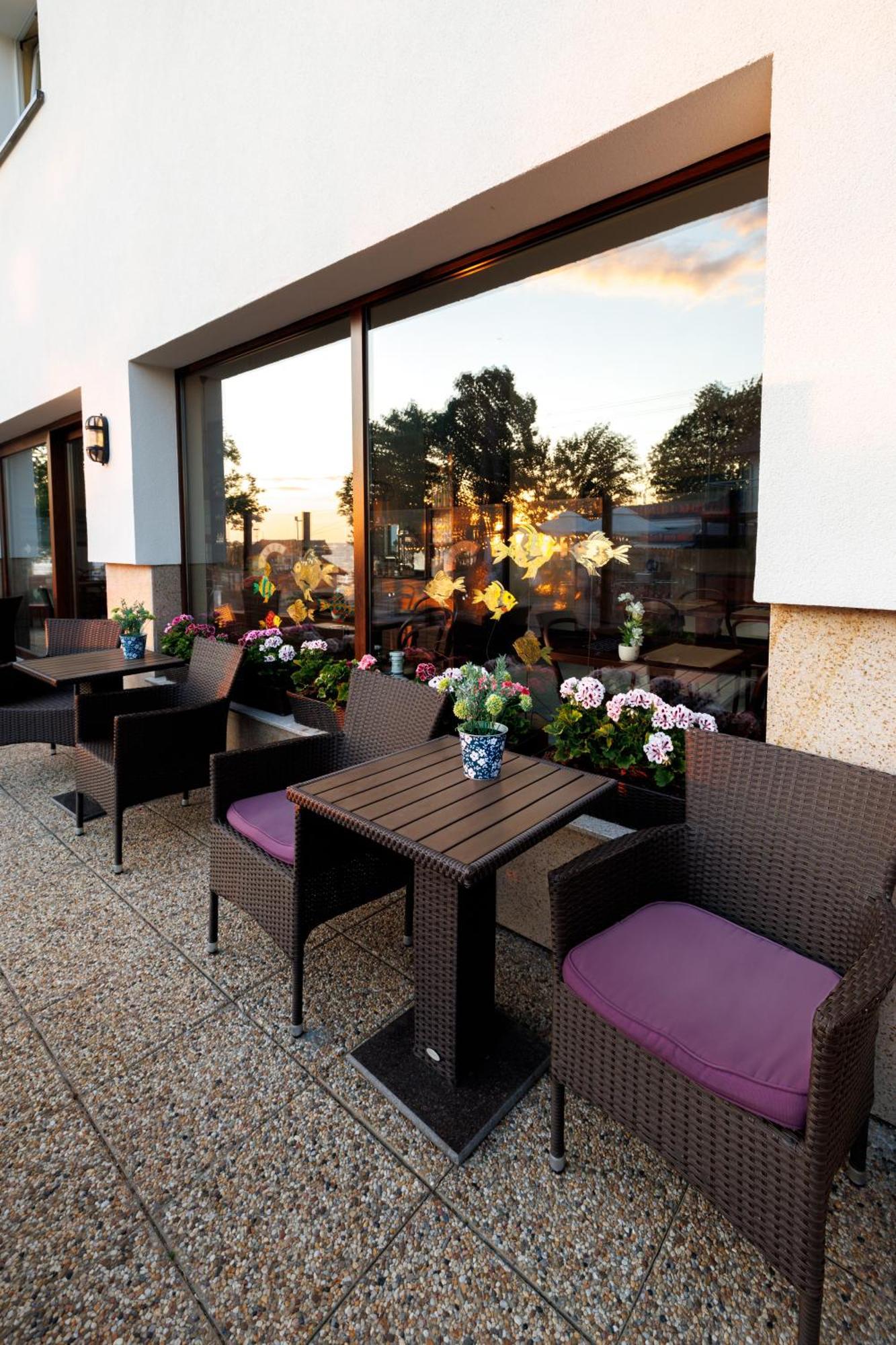 Dom Wczasowy Plaza Rewal Exterior foto